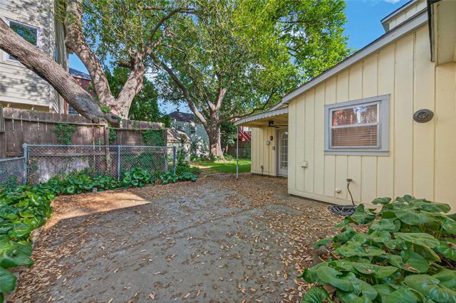 1601 Elmen Street, Houston, TX 77019