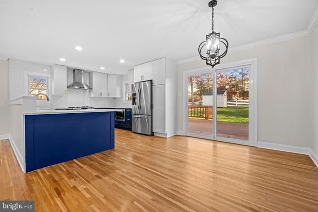 4301 BRAEBURN DR, Fairfax, VA 22032