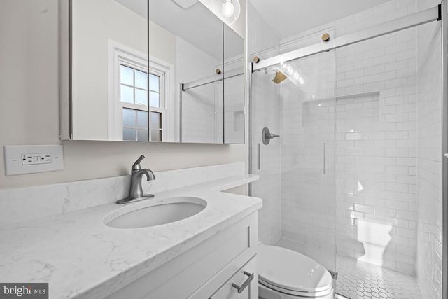 4301 BRAEBURN DR, Fairfax, VA 22032