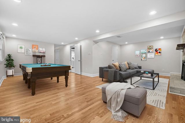 4301 BRAEBURN DR, Fairfax, VA 22032