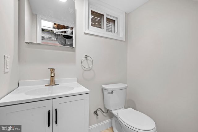 4301 BRAEBURN DR, Fairfax, VA 22032