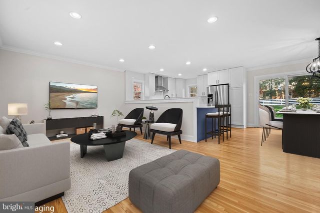 4301 BRAEBURN DR, Fairfax, VA 22032