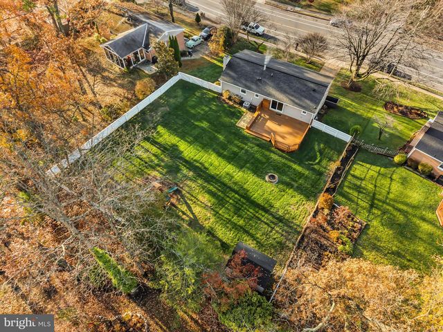 4301 BRAEBURN DR, Fairfax, VA 22032