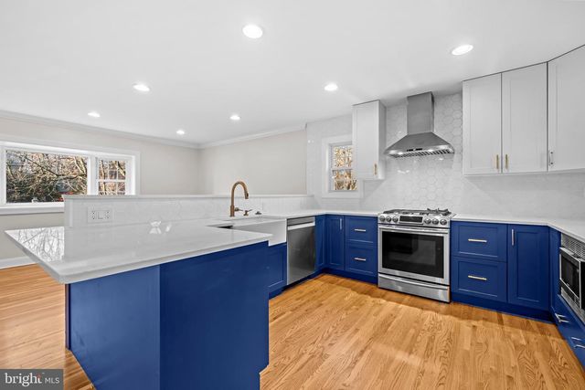 4301 BRAEBURN DR, Fairfax, VA 22032