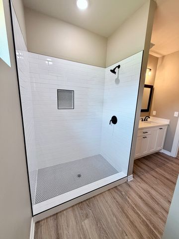 13836 Cedar Hill Lane, Tyler, TX 75704