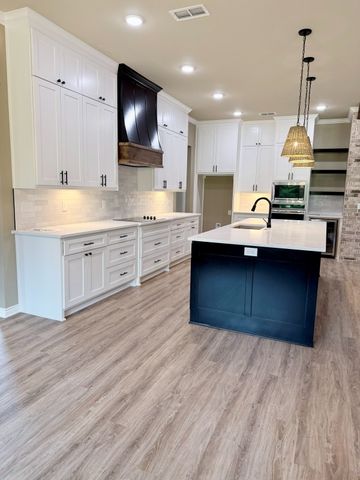 13836 Cedar Hill Lane, Tyler, TX 75704