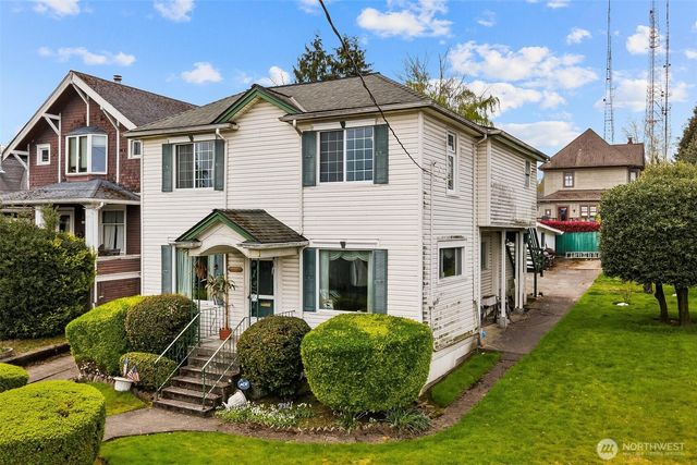 1613 24th Avenue, Seattle, WA 98122