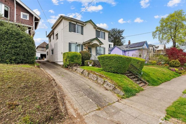 1613 24th Avenue, Seattle, WA 98122