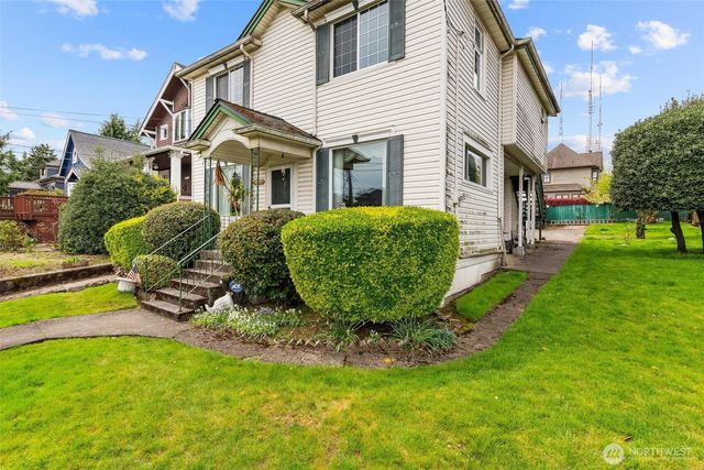 1613 24th Avenue, Seattle, WA 98122