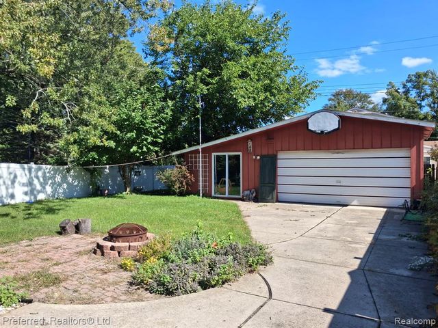 515 Forest Street, Westland, MI 48186