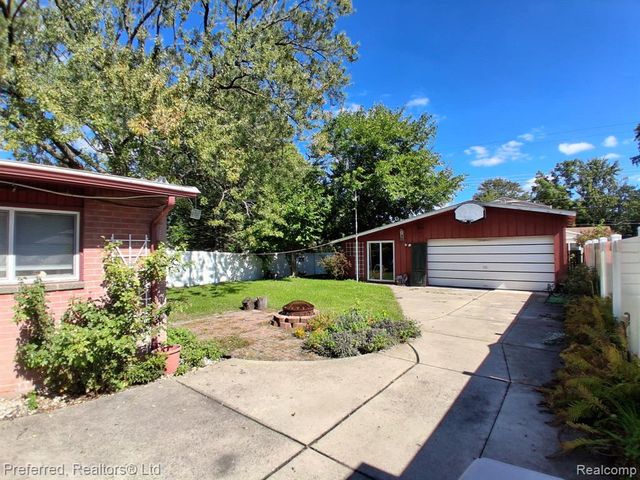 515 Forest Street, Westland, MI 48186