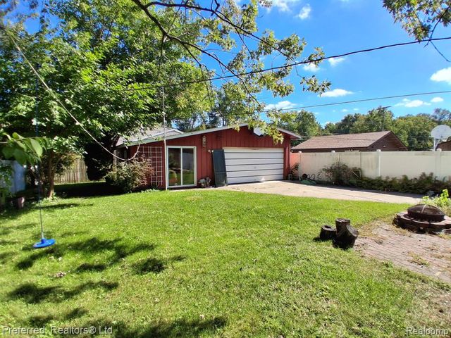 515 Forest Street, Westland, MI 48186