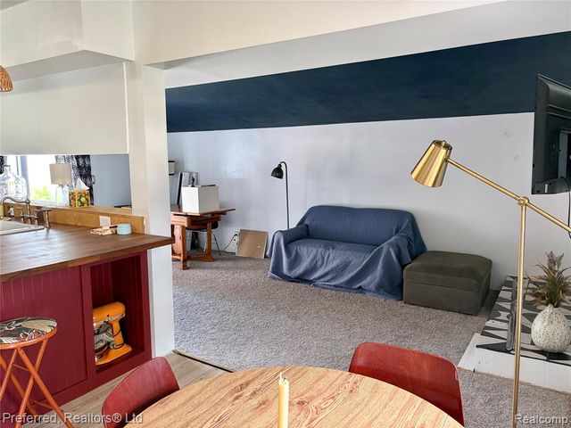 515 Forest Street, Westland, MI 48186