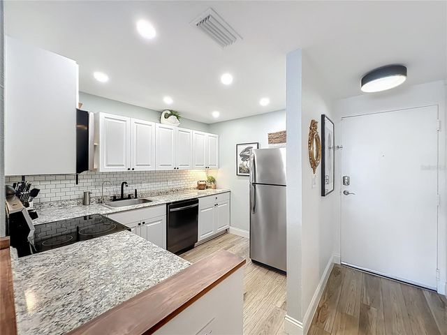 1100 DELANEY AVENUE F106, Orlando, FL 32806