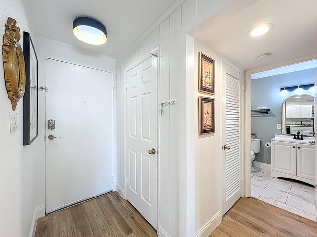 1100 DELANEY AVENUE F106, Orlando, FL 32806