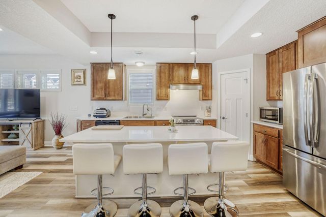 5208 95th Lane N, Brooklyn Park, MN 55443