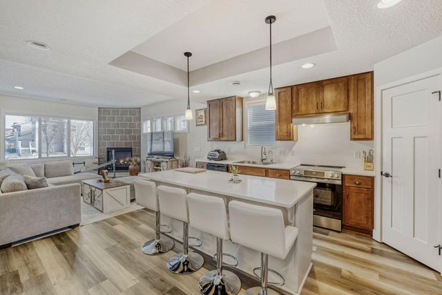 5208 95th Lane N, Brooklyn Park, MN 55443