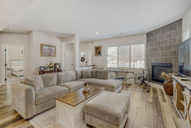 5208 95th Lane N, Brooklyn Park, MN 55443