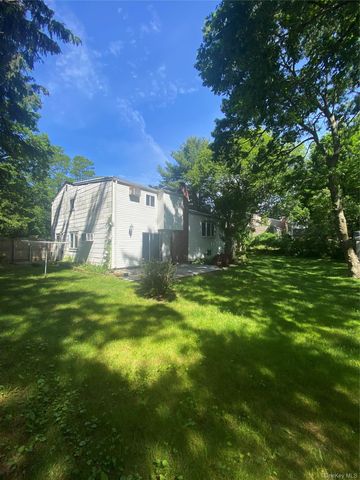 15 Beach Avenue, Port Jefferson, NY 11776