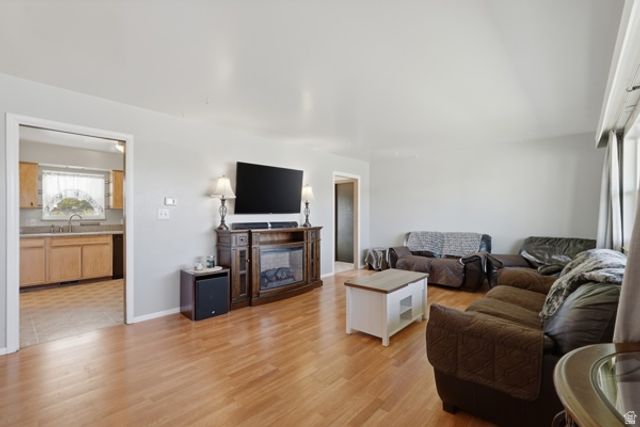 5533 W JANETTE AVE, West Valley City, UT 84120