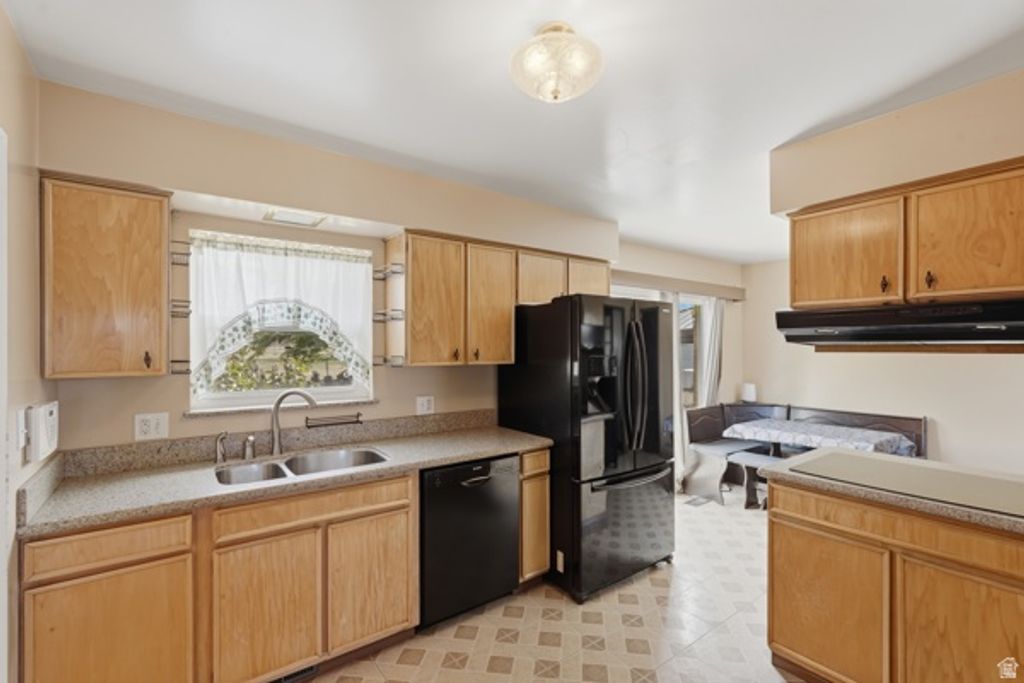 Image 13 of property listing at 5533 W JANETTE AVE, West Valley City, UT 84120