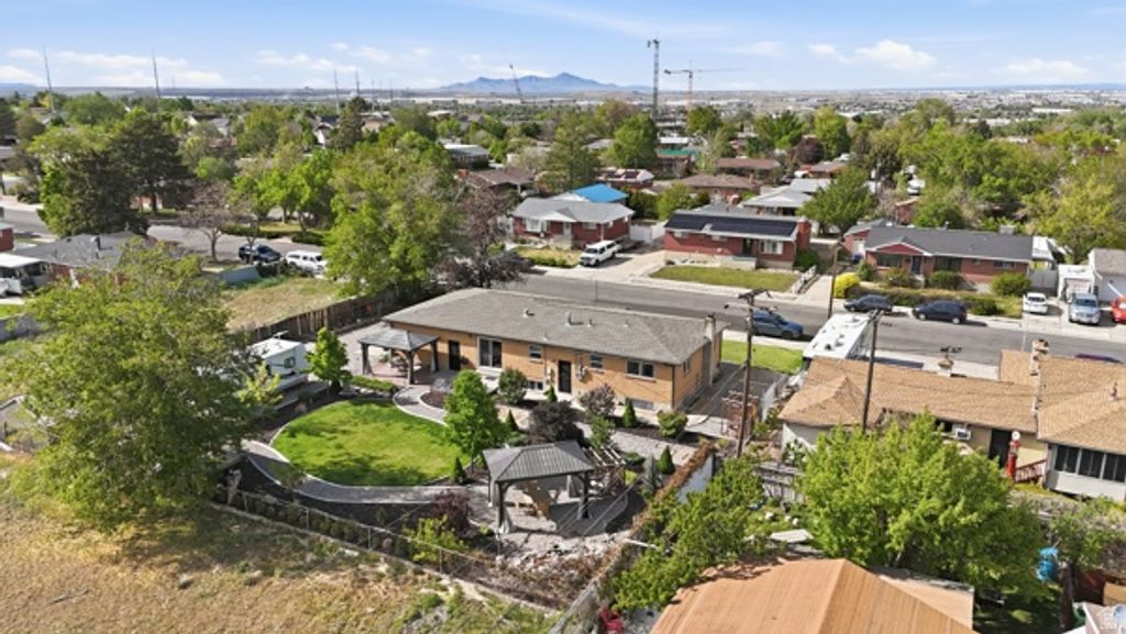 Image 45 of property listing at 5533 W JANETTE AVE, West Valley City, UT 84120