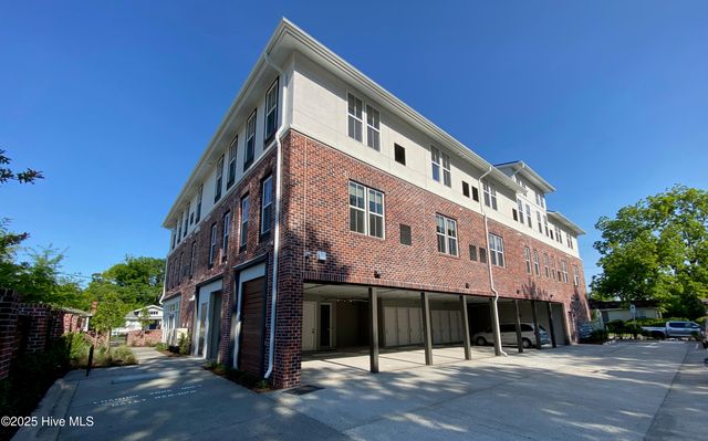 1704 Church Street 209, Wilmington, NC 28403