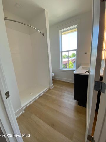 1704 Church Street 209, Wilmington, NC 28403