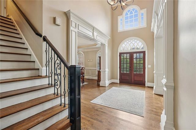 654 Windsor Parkway, Sandy Springs, GA 30342