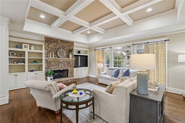 654 Windsor Parkway, Sandy Springs, GA 30342