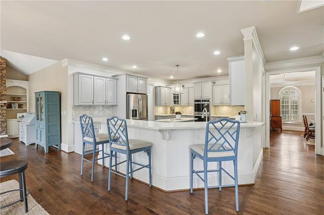 654 Windsor Parkway, Sandy Springs, GA 30342