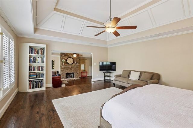 654 Windsor Parkway, Sandy Springs, GA 30342