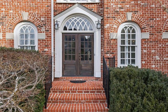 654 Windsor Parkway, Sandy Springs, GA 30342