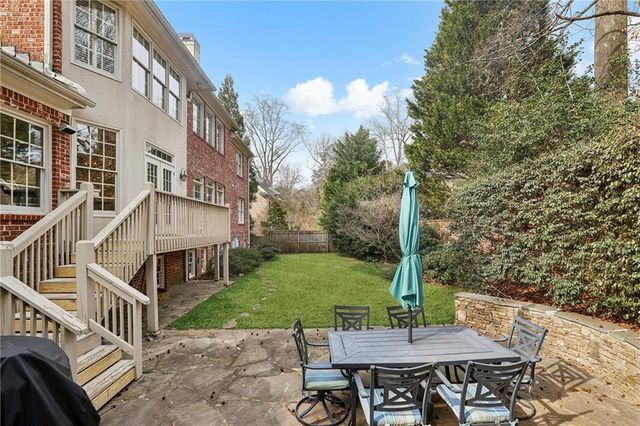 654 Windsor Parkway, Sandy Springs, GA 30342