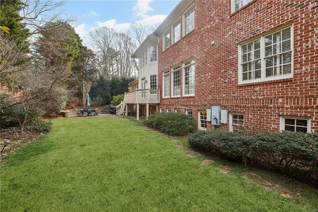 654 Windsor Parkway, Sandy Springs, GA 30342