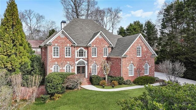 654 Windsor Parkway, Sandy Springs, GA 30342