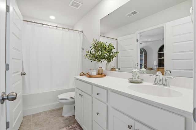 96 Red Bluff Street, Summerville, SC 29483