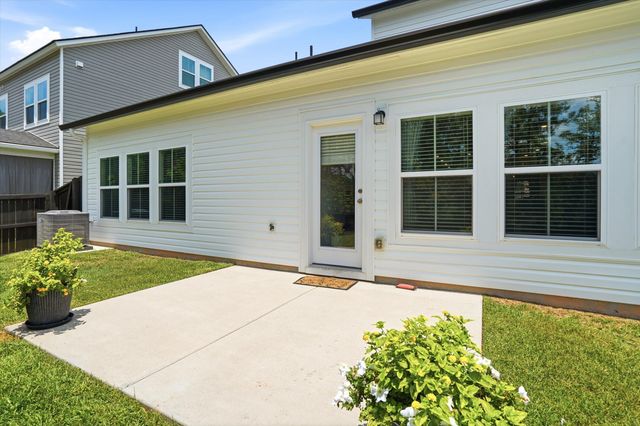 96 Red Bluff Street, Summerville, SC 29483