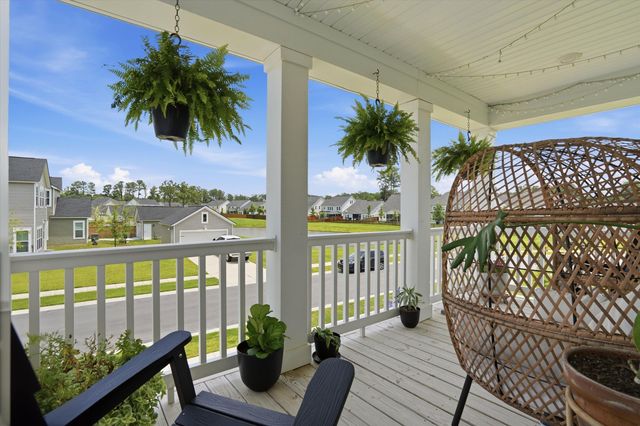 96 Red Bluff Street, Summerville, SC 29483