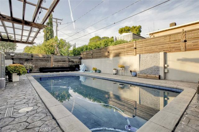 3041 Alabama, La Crescenta, CA 91214