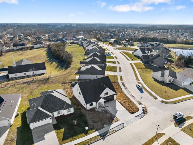 5900 HUNTINGTON CT, Columbia, MO 65202