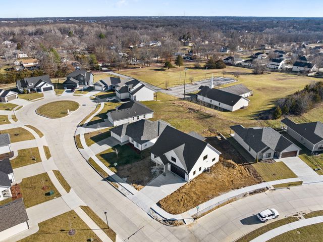 5900 HUNTINGTON CT, Columbia, MO 65202