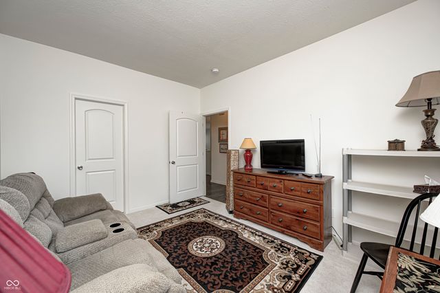 286 Angelina Way, Avon, IN 46123