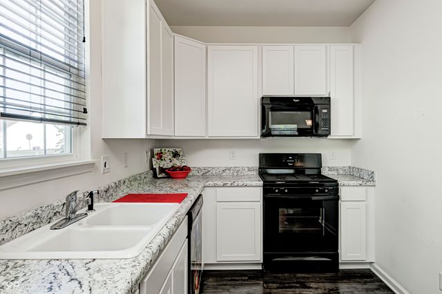 286 Angelina Way, Avon, IN 46123