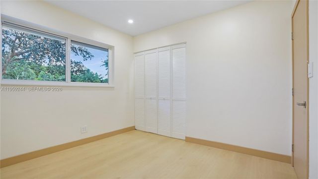 2749 NE 10th Ave, Wilton Manors, FL 33334