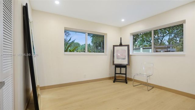 2749 NE 10th Ave, Wilton Manors, FL 33334