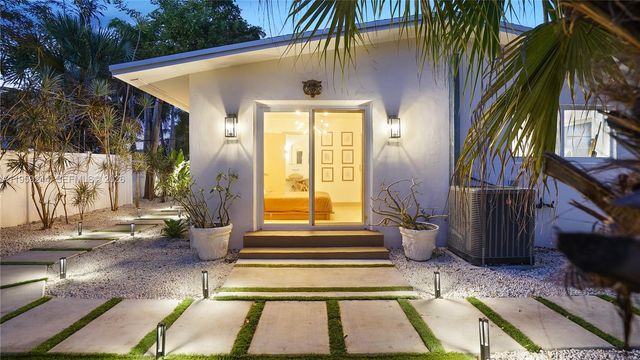 2749 NE 10th Ave, Wilton Manors, FL 33334