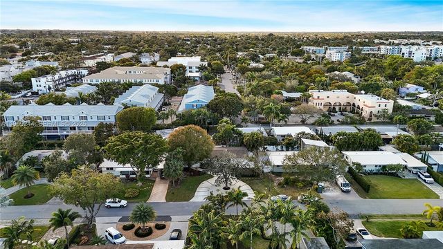 2749 NE 10th Ave, Wilton Manors, FL 33334