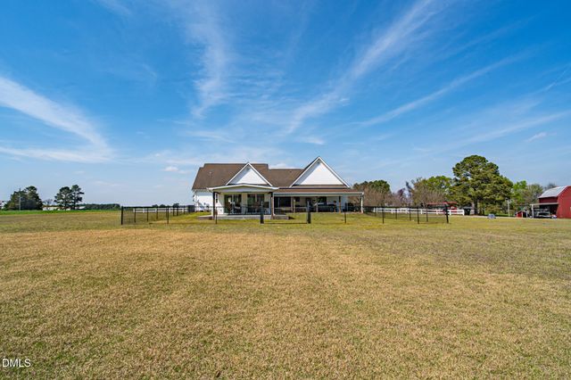 179 Rosser Pittman Road, Broadway, NC 27505