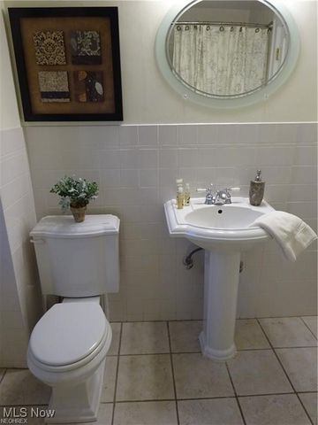 3256 Enderby Road, Shaker Heights, OH 44120